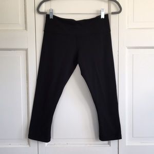 Lululemon Wunder Under Crops Size 8